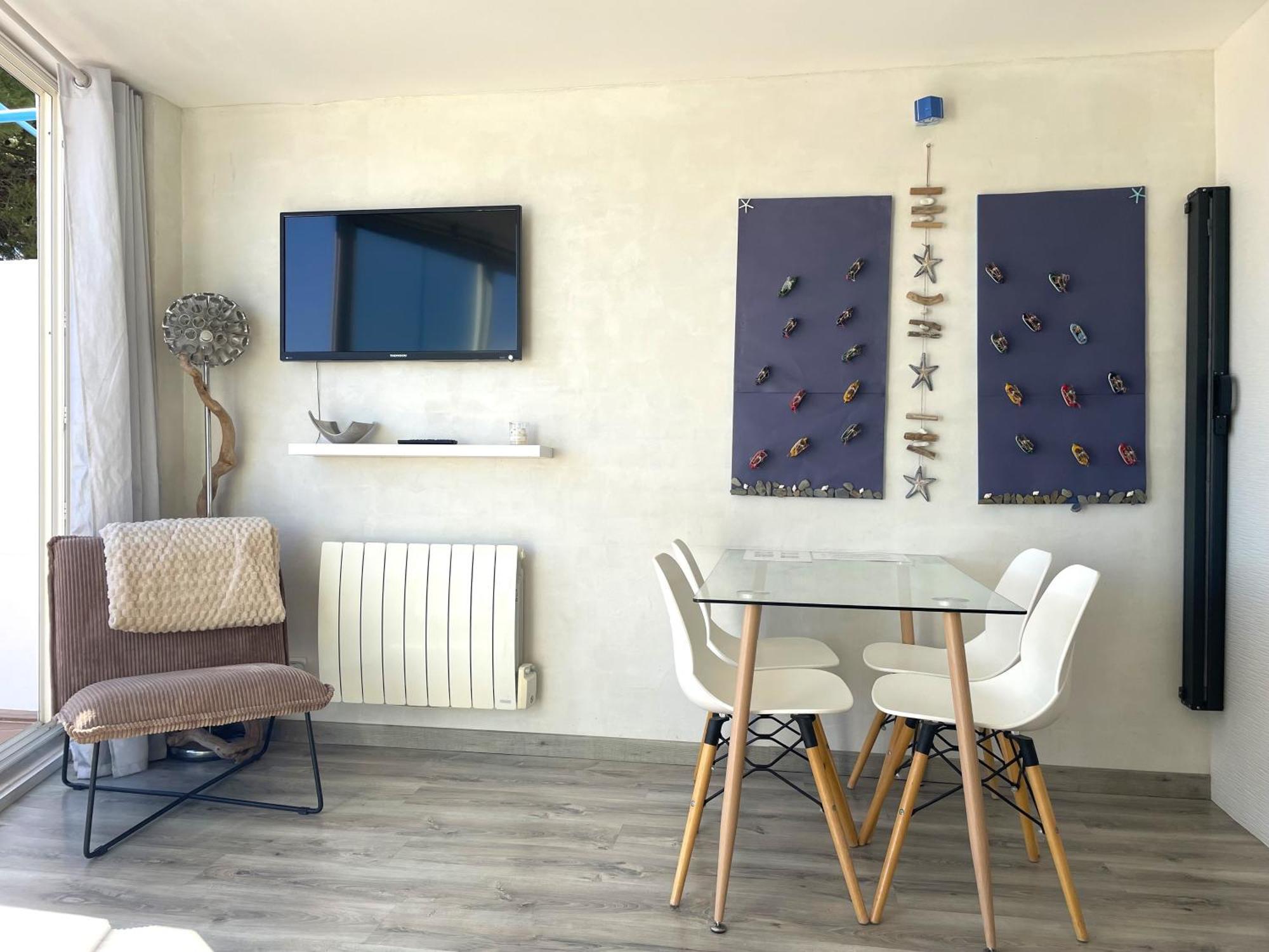 Tusquets - Apartamento Con Vistas Al Mar Cadaques Luaran gambar