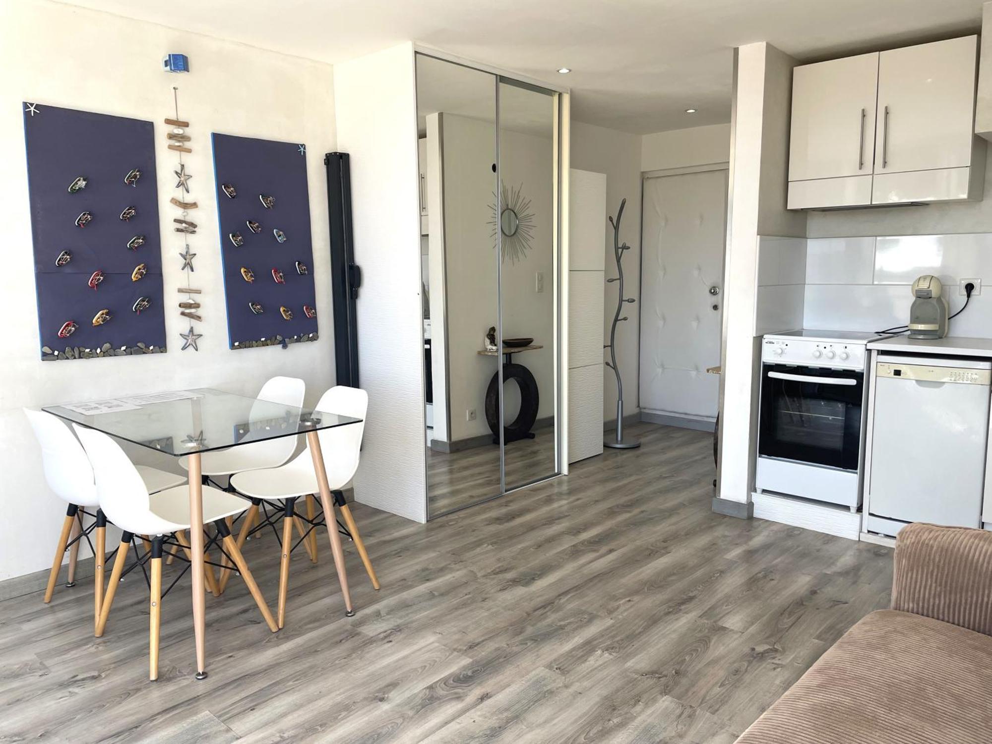 Tusquets - Apartamento Con Vistas Al Mar Cadaques Luaran gambar