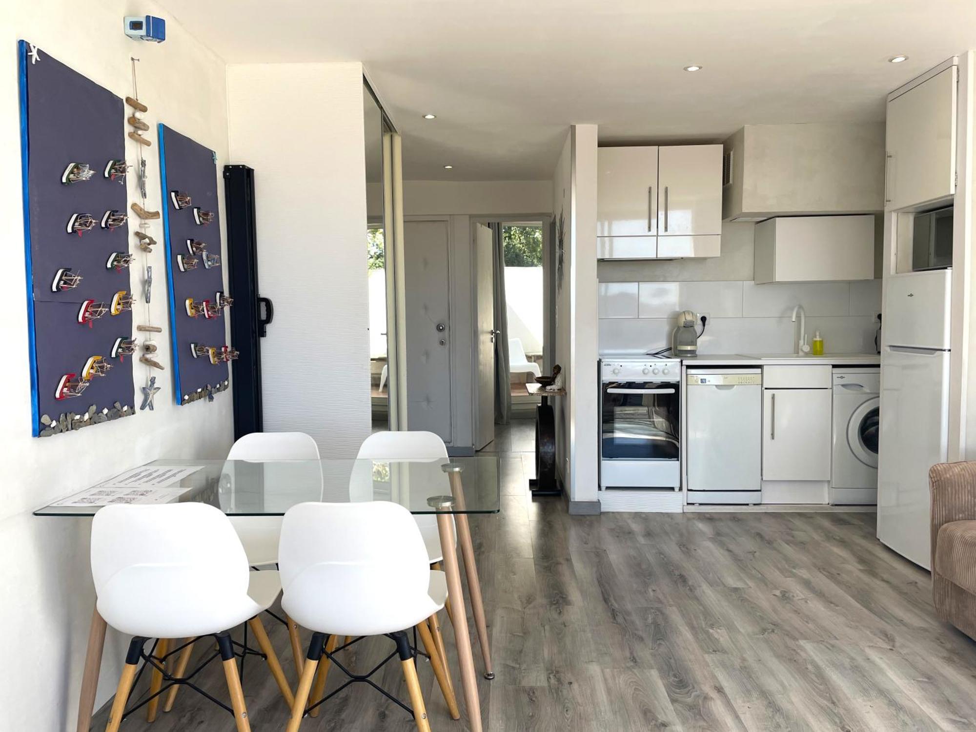Tusquets - Apartamento Con Vistas Al Mar Cadaques Luaran gambar